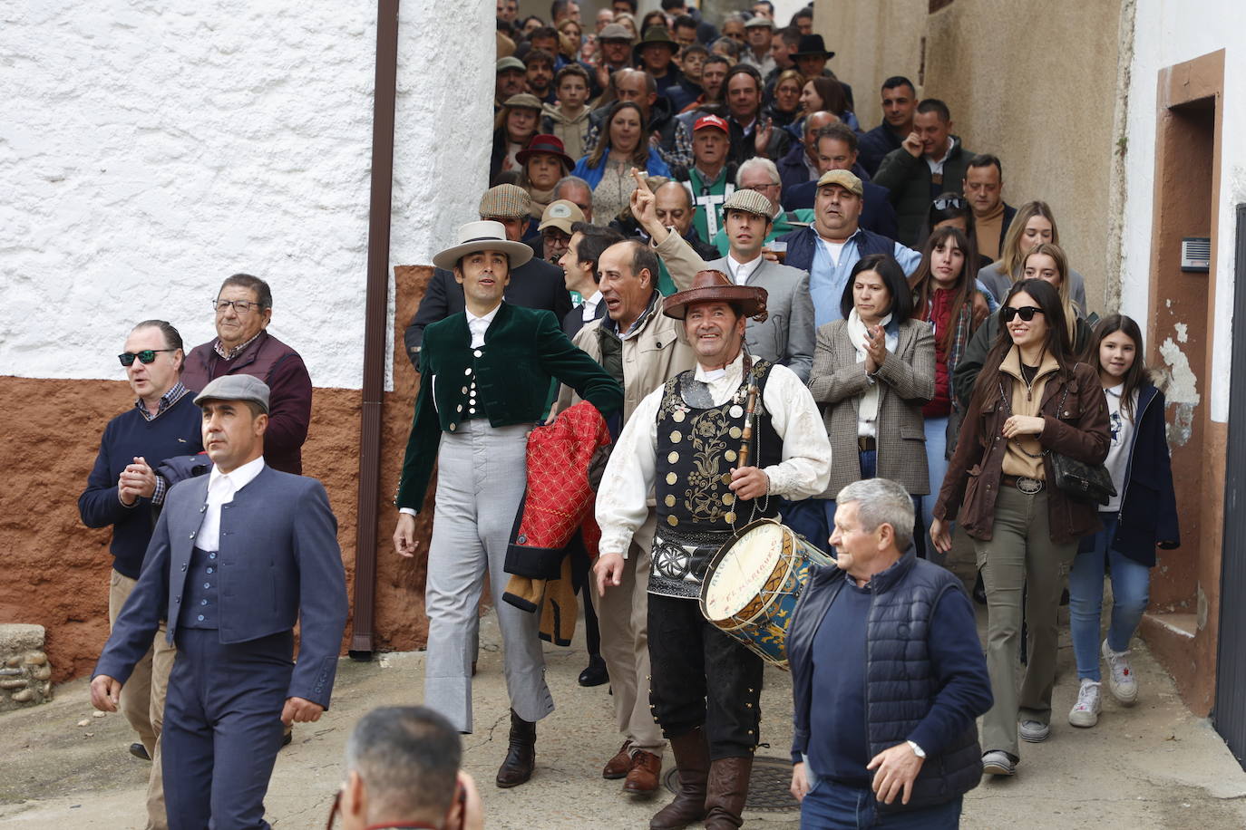 Con ganas de toros en el estreno de la temporada en Valero