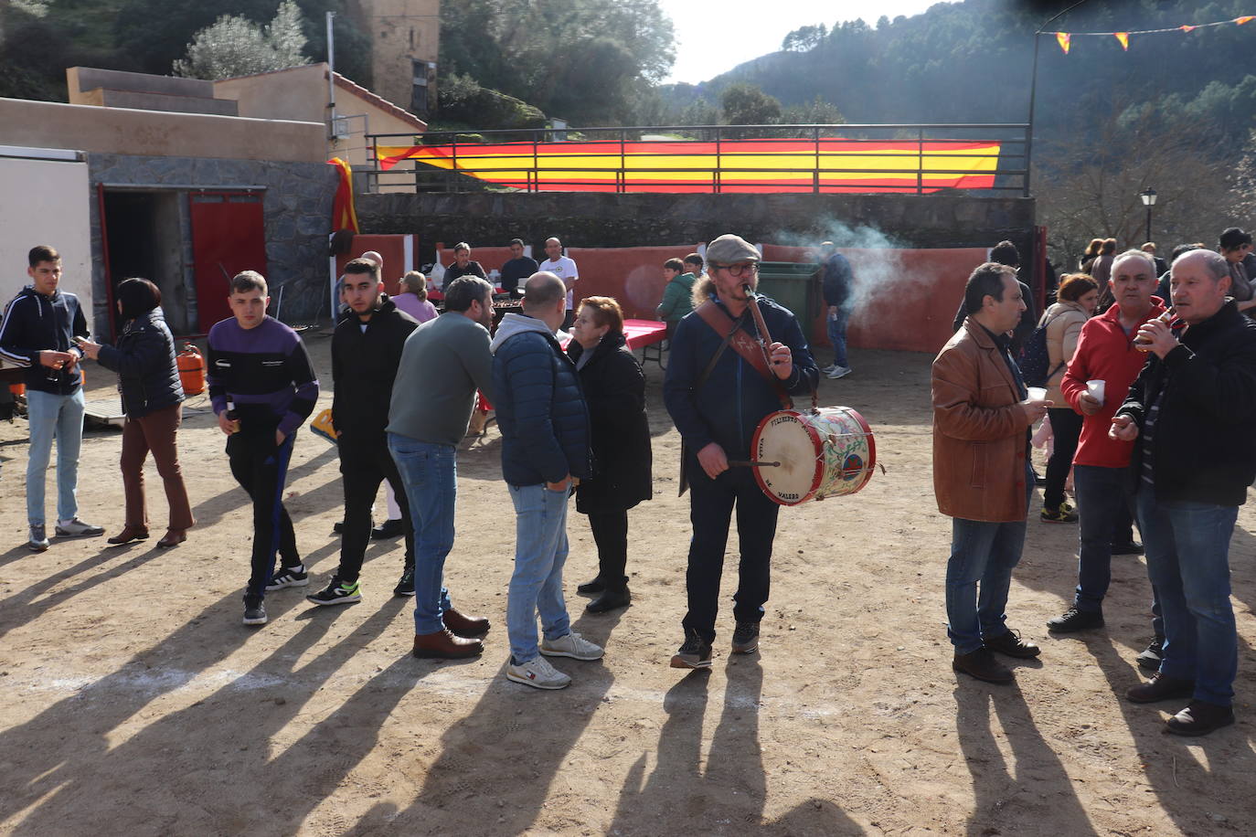 San Valero cede el paso a Las Candelas en las fiestas de Valero