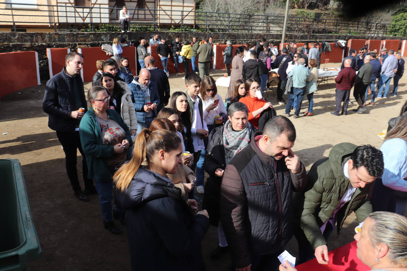 San Valero cede el paso a Las Candelas en las fiestas de Valero