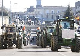 Manifestación de tractores en la Aldehuela.