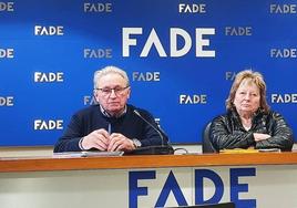 Los representantes de las diversas organizaciones en una rueda de prensa.