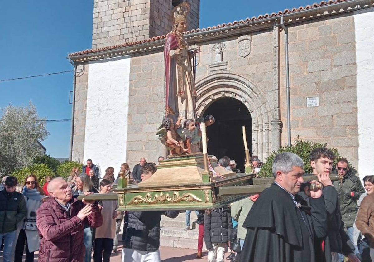 Fuentes de Béjar rinde honores a San Blas