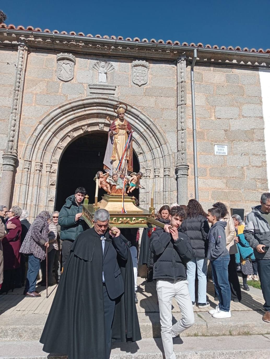 Fuentes de Béjar rinde honores a San Blas