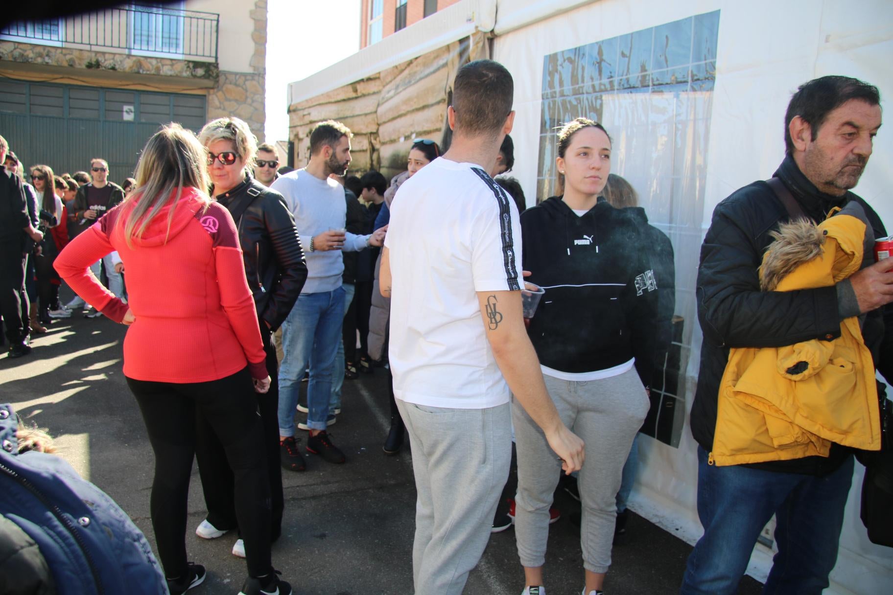 Castellanos goza del día de fiesta con las águedas y el convite de las chichas