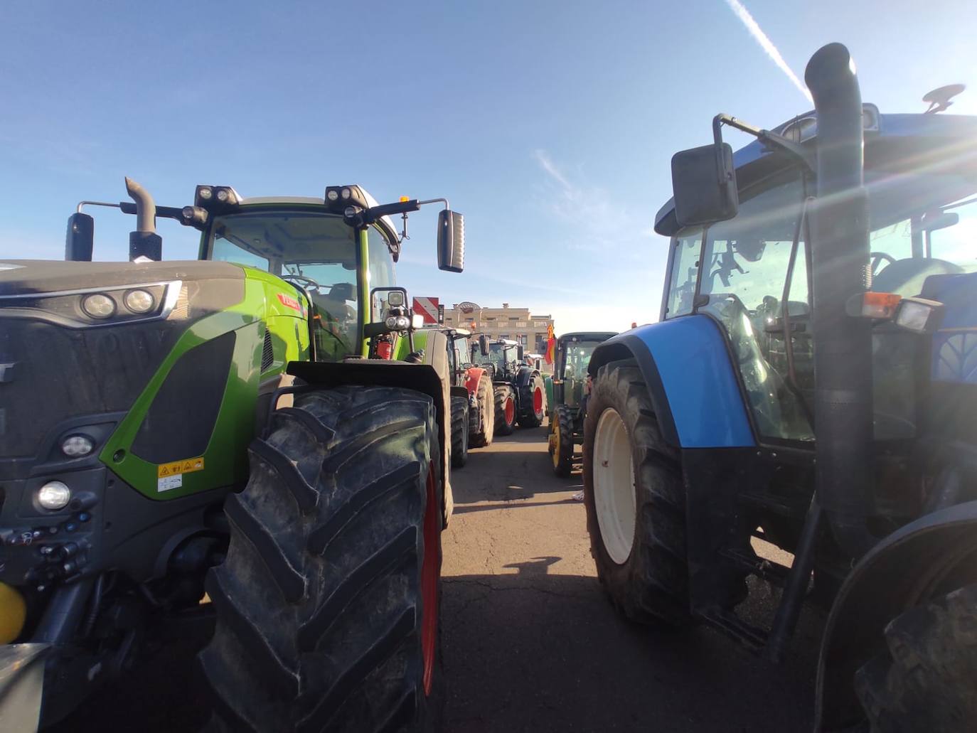 Las protestas de los agricultores y ganaderos por las calles de Salamanca, en imágenes