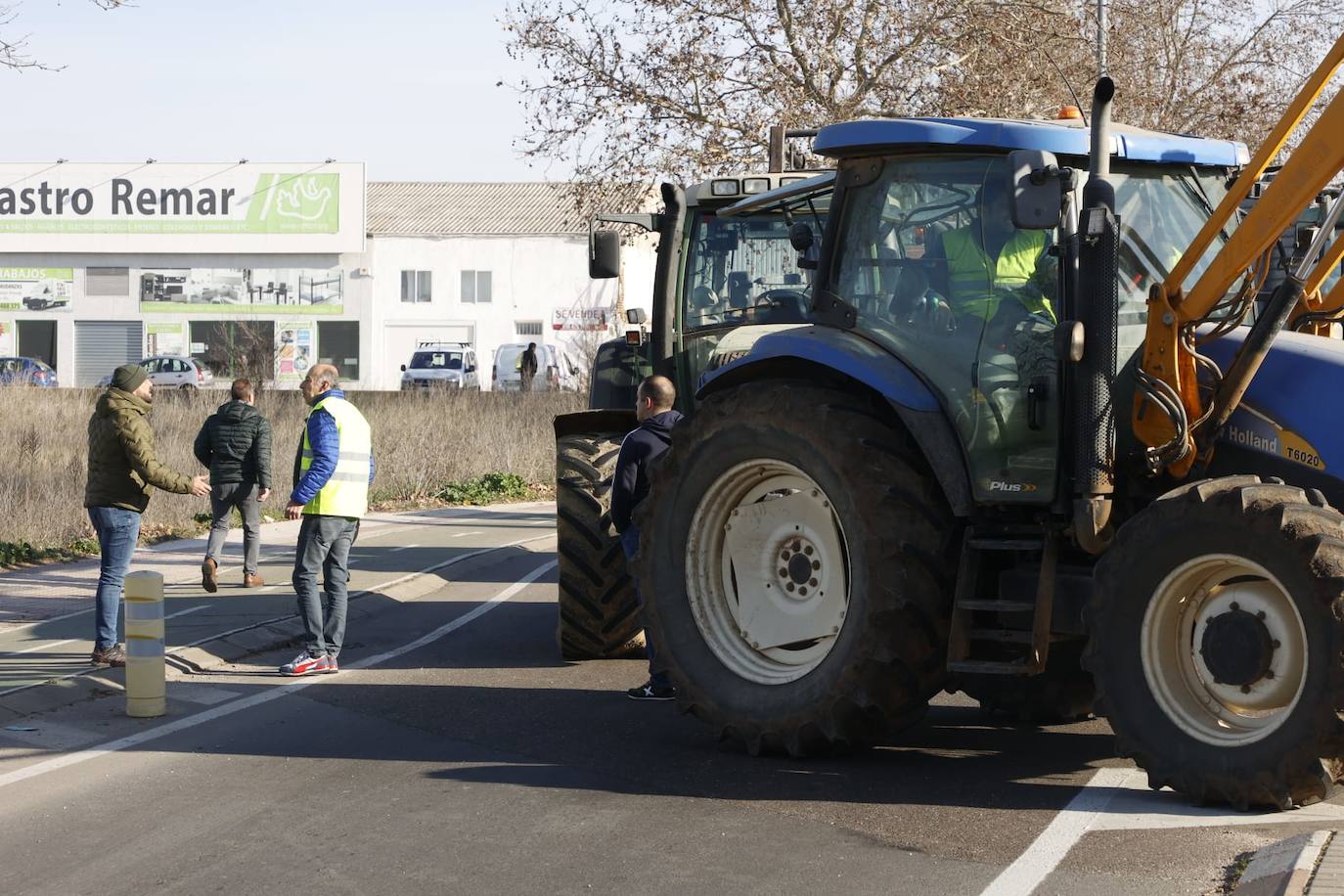 Las protestas de los agricultores y ganaderos por las calles de Salamanca, en imágenes