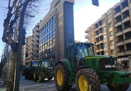 La manifestación de los tractores a su paso por Salamanca.