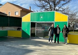 Santiago Calvo, Víctor Zato y Salvador Ruano en el nuevo recinto.