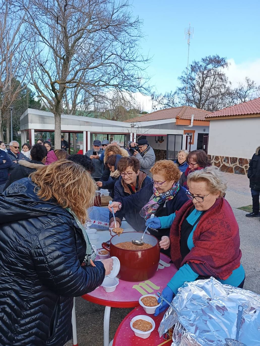 Degustaciones y demostraciones en la fiesta de la matanza de Rágama