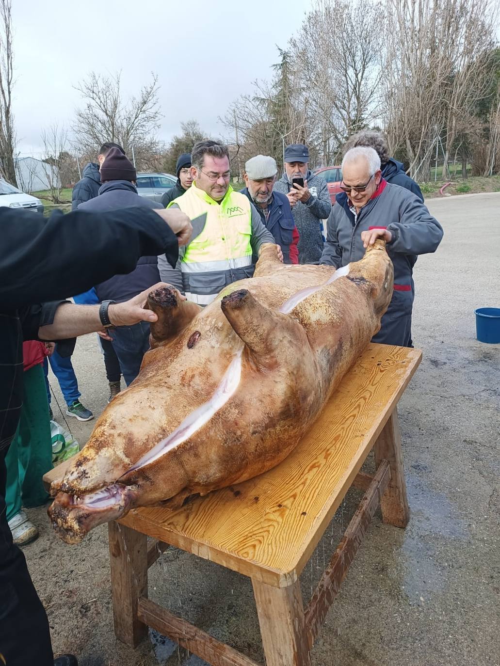 Degustaciones y demostraciones en la fiesta de la matanza de Rágama