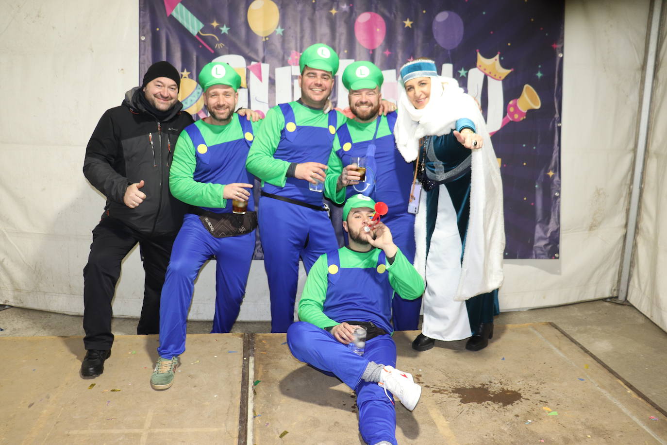 Guijuelo disfruta de una animada noche de Carnaval