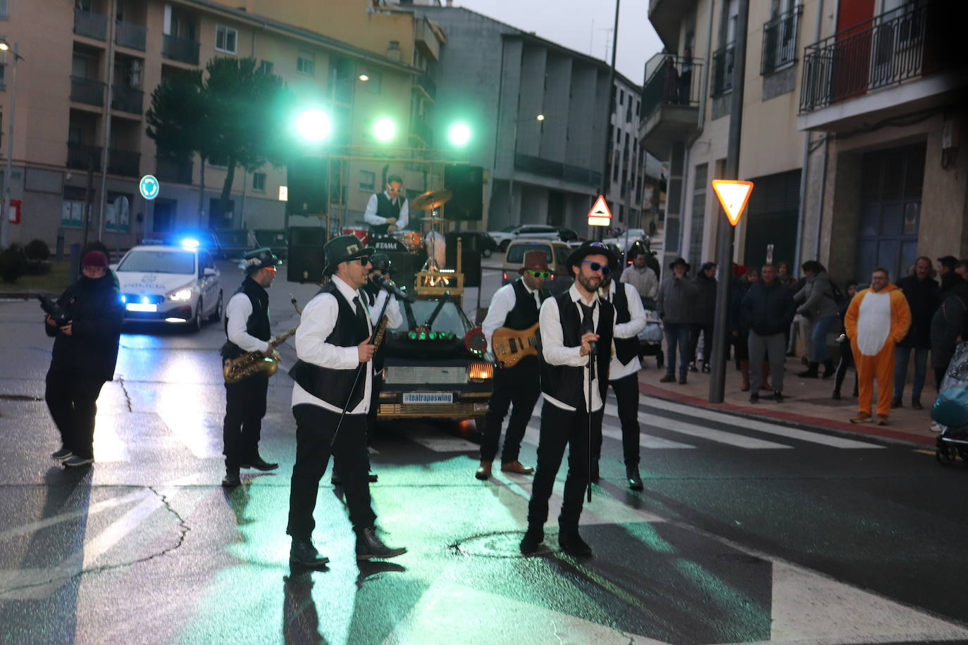 Las calles de Guijuelo se llenan de animación el Domingo de Carnaval