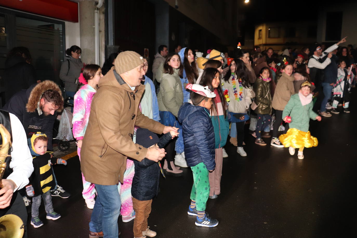 Las calles de Guijuelo se llenan de animación el Domingo de Carnaval