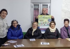 Participantes en una actividad del programa de la Diputación 'Depende de ti' desarrollada en la localidad de Valdesangil.