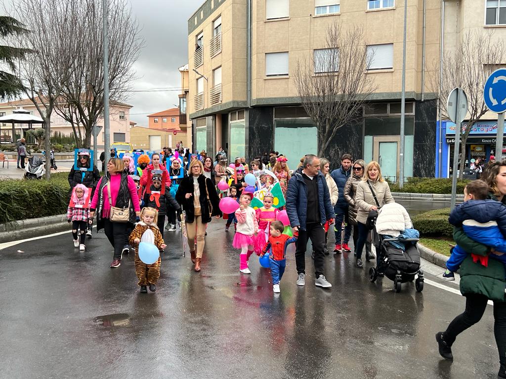 Una divertida tarde carnavalera en familia en Carbajosa de la Sagrada