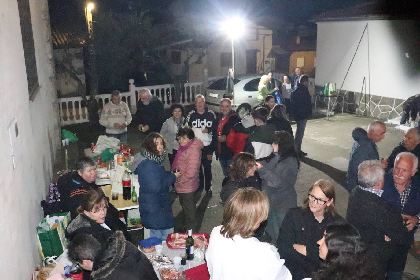 Sardinada para despedir los carnavales en Lagunilla