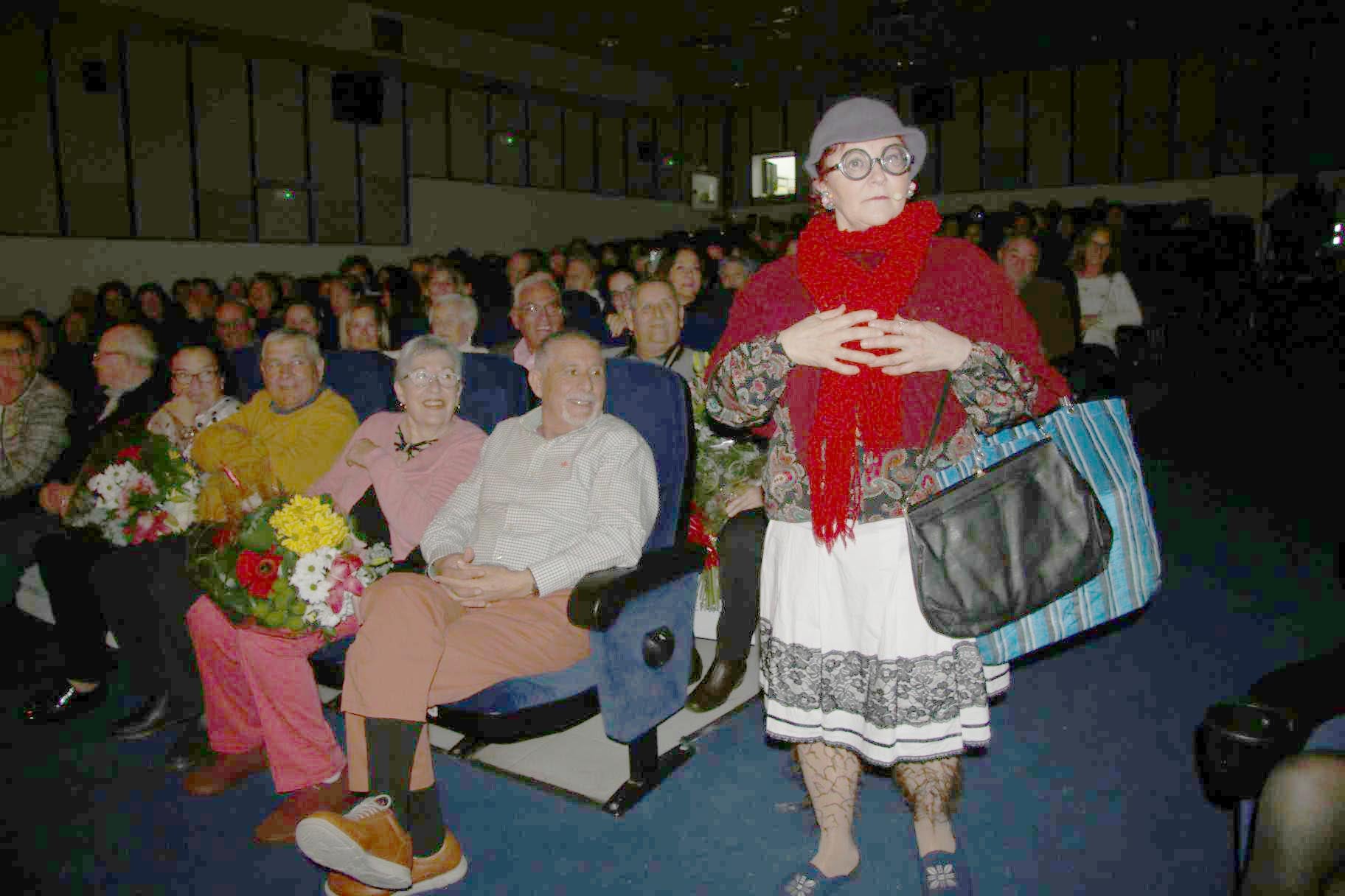 Santa Marta rinde homenaje a nueve parejas en la gala «50 años juntos»