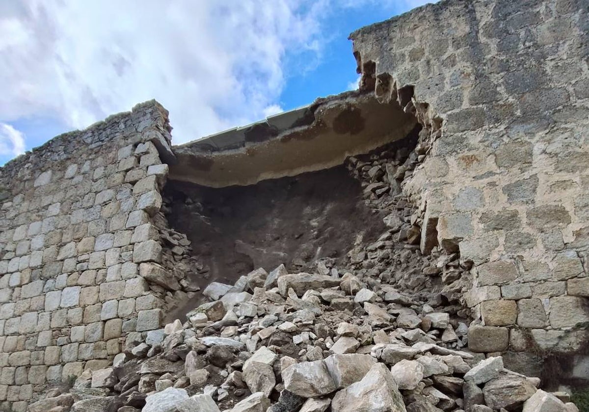 Derrumbe en la muralla de Ledesma.