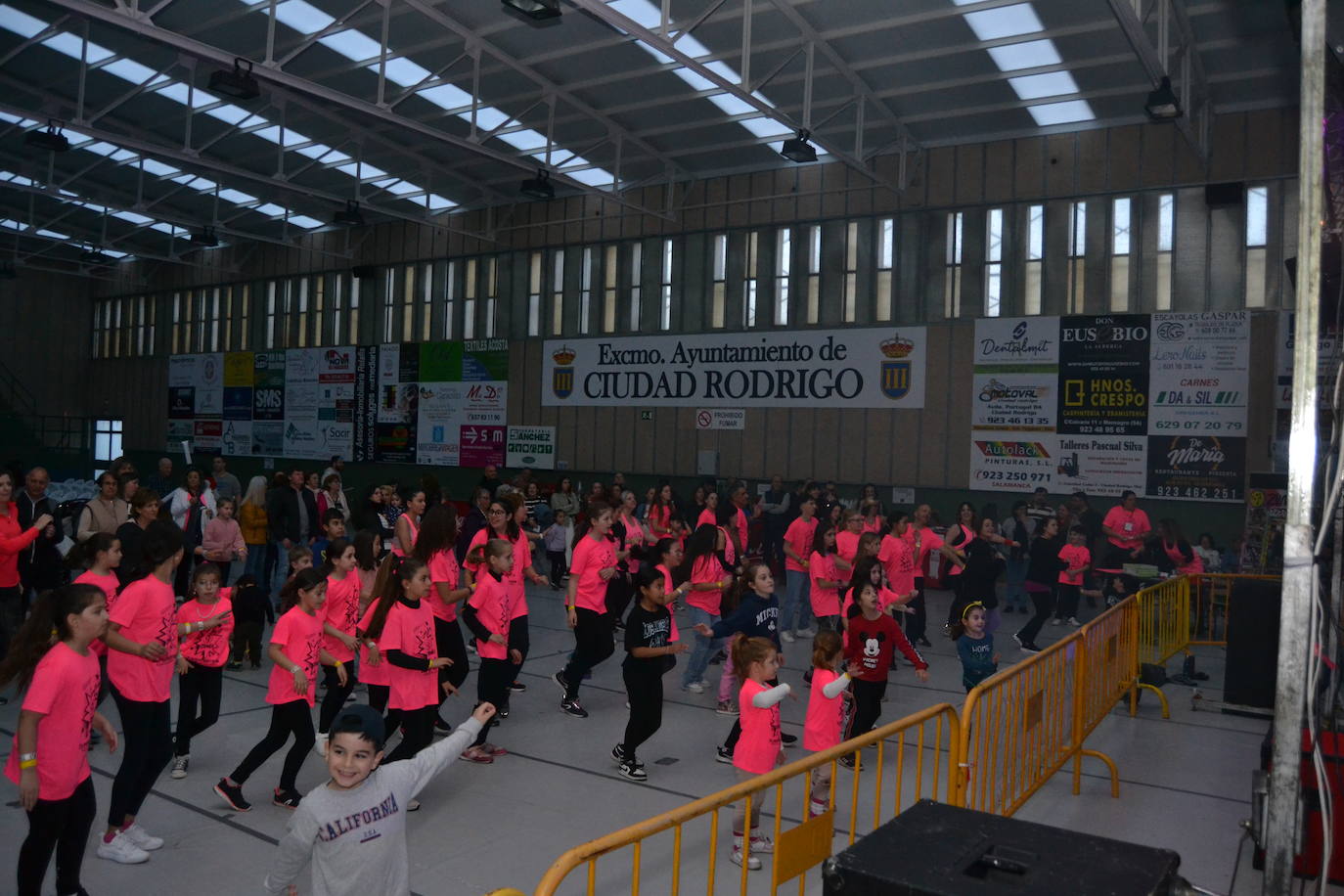 Ciudad Rodrigo se mueve al ritmo de las “zumba sisters”