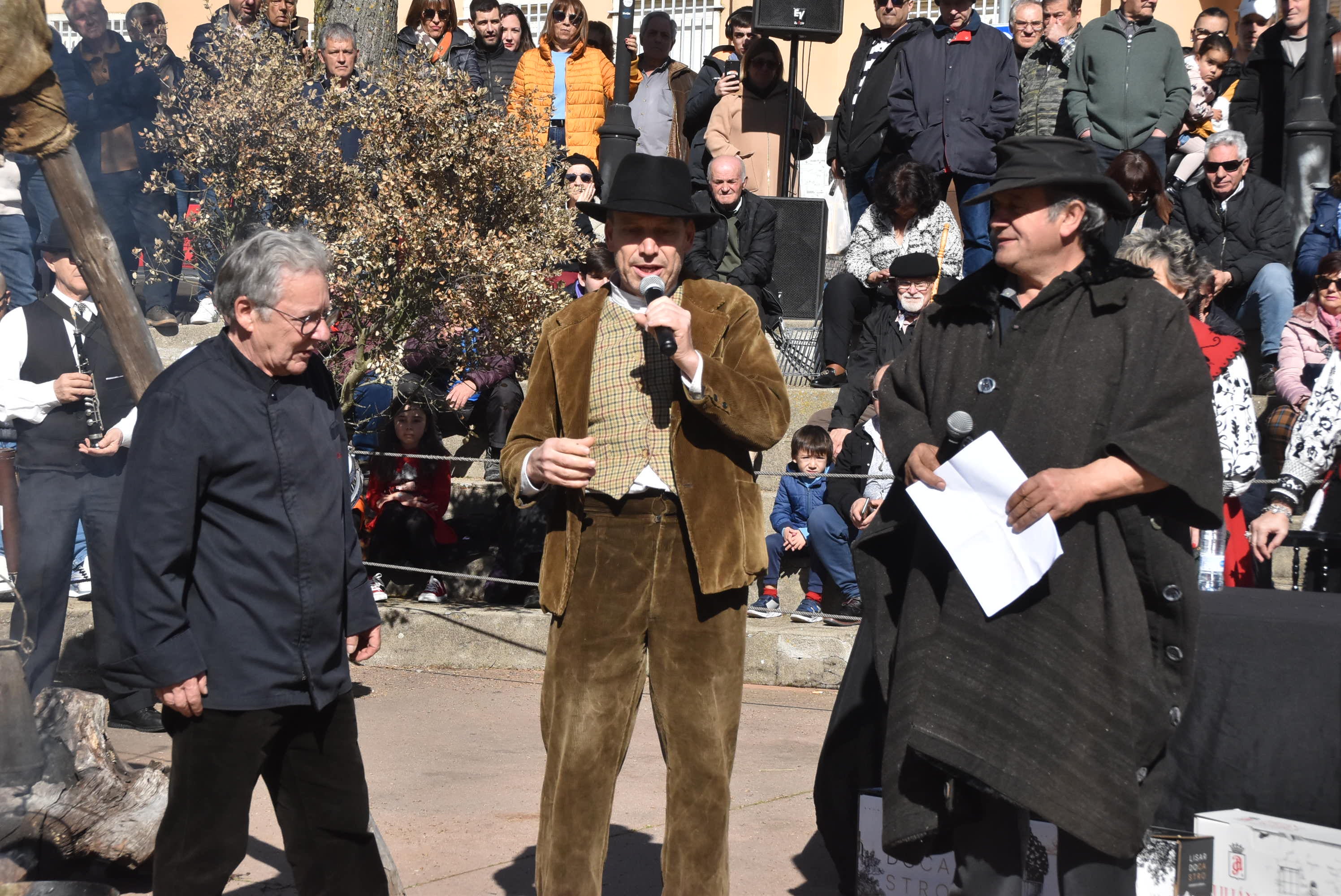 La matanza de Guijuelo rinde homenaje al sabor con numerosas caras conocidas