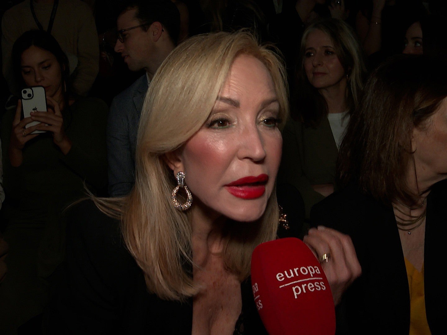 Carmen Lomana no tiene pelos en la lengua para hablar de Ágatha Ruiz de la Prada.