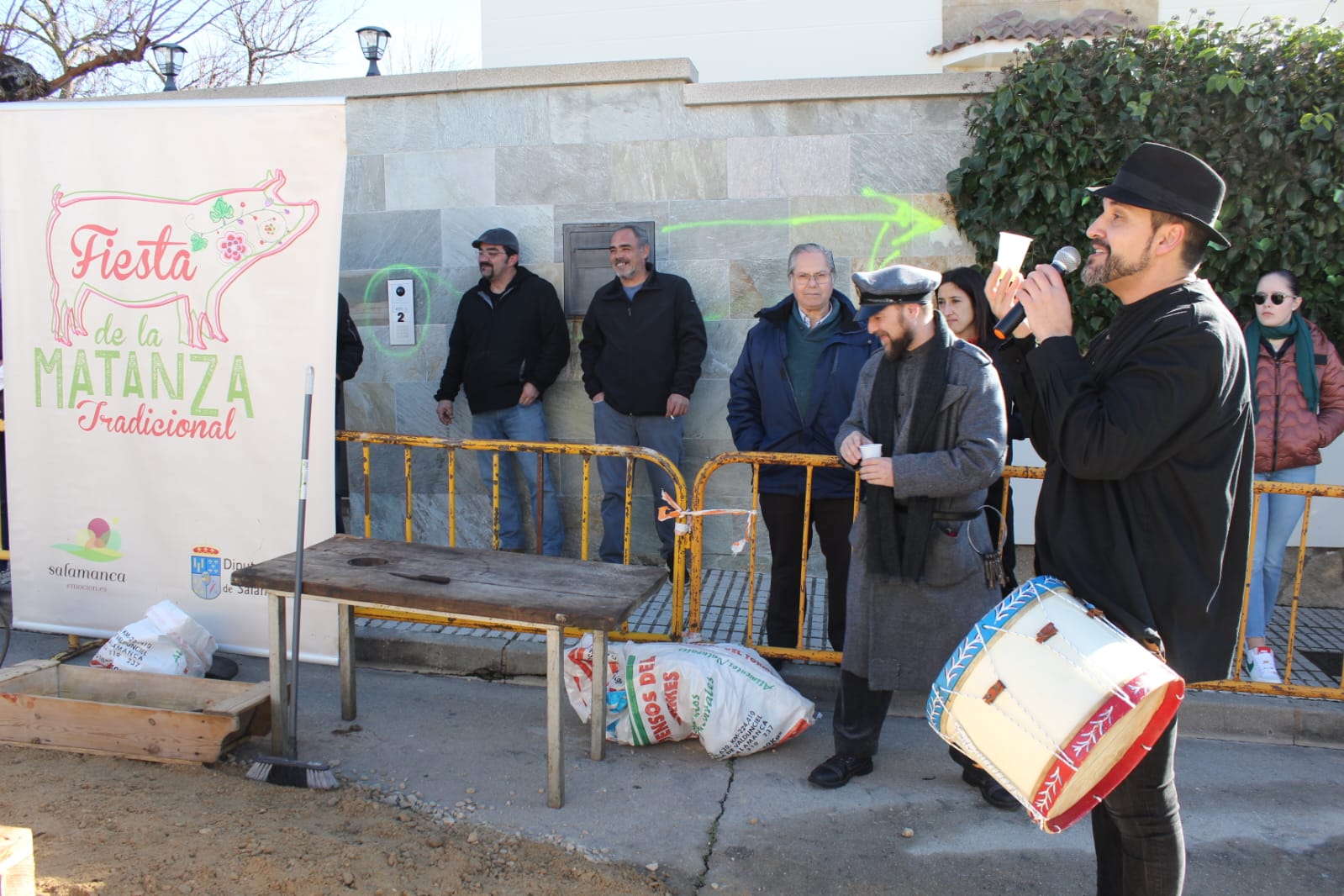 Más de 500 personas participan en la primera matanza celebrada en Cabrerizos