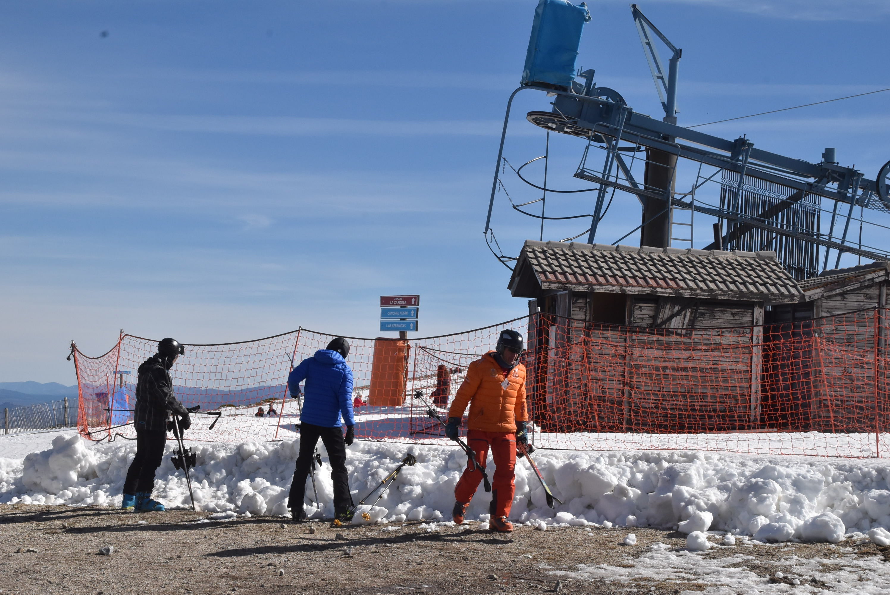 La Covatilla aprovecha el tirón turístico del telesilla y abre una pista para el esquí en la cota alta