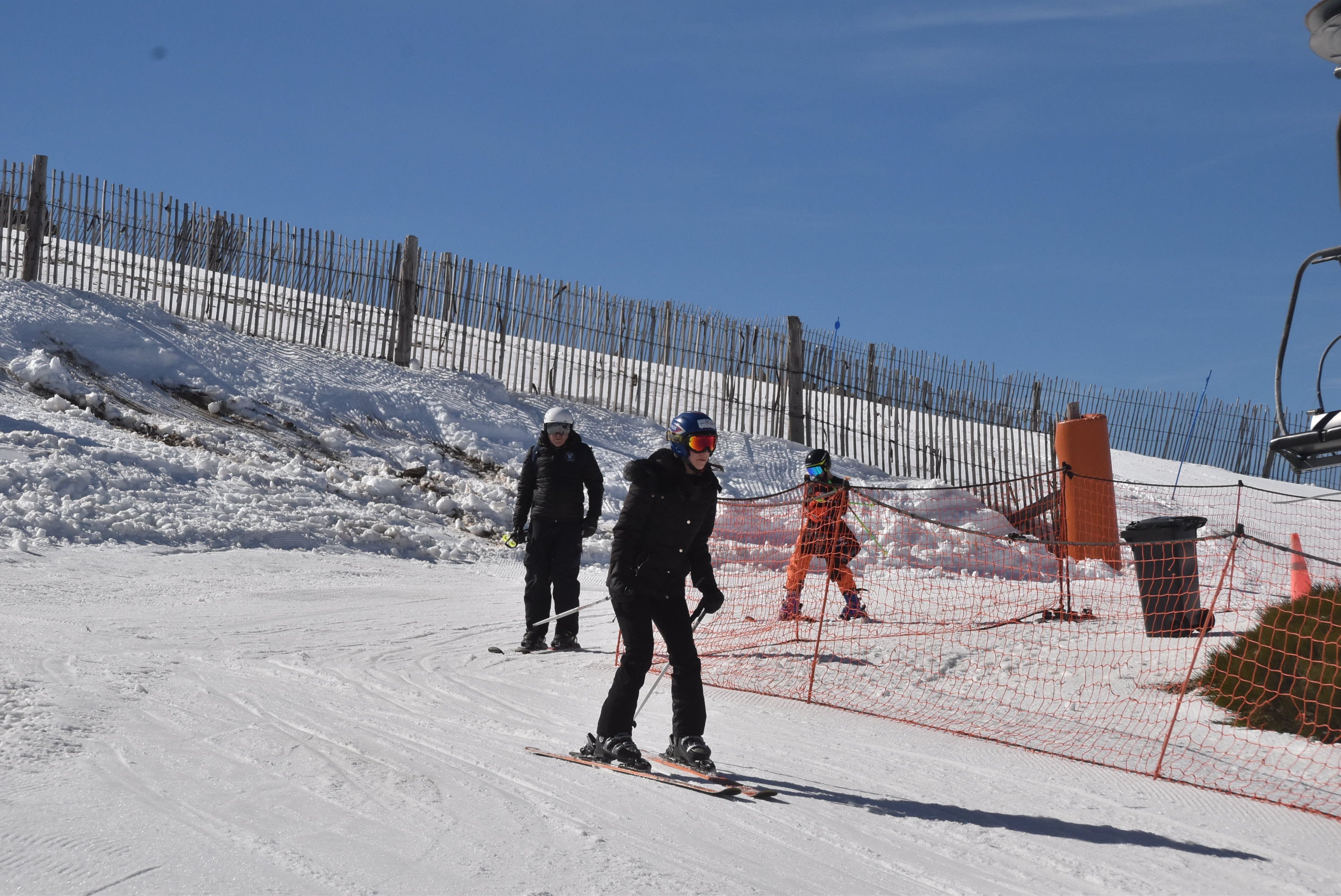 La Covatilla aprovecha el tirón turístico del telesilla y abre una pista para el esquí en la cota alta