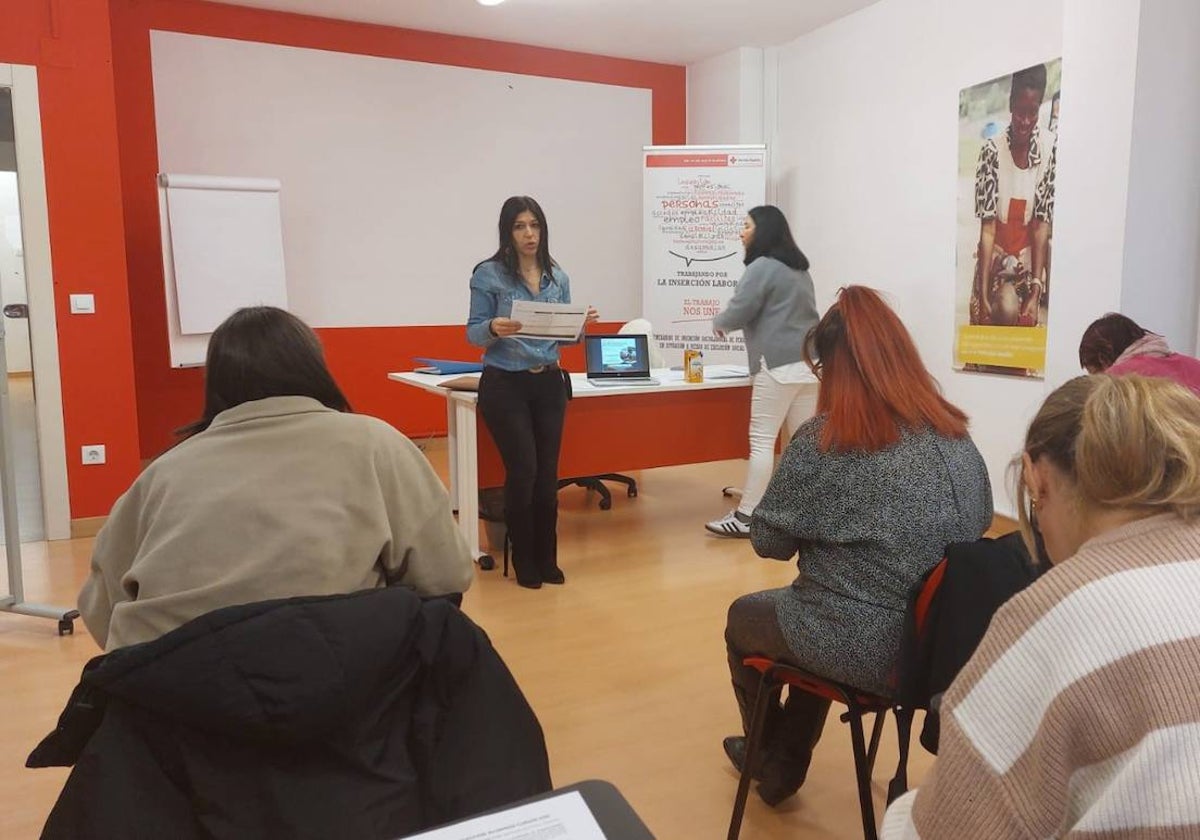 Taller de formación de Cruz Roja.