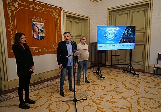 Almudena Parres, Casimiro Blanco y Gerardo García, en la presentación del Nacional sub 20.