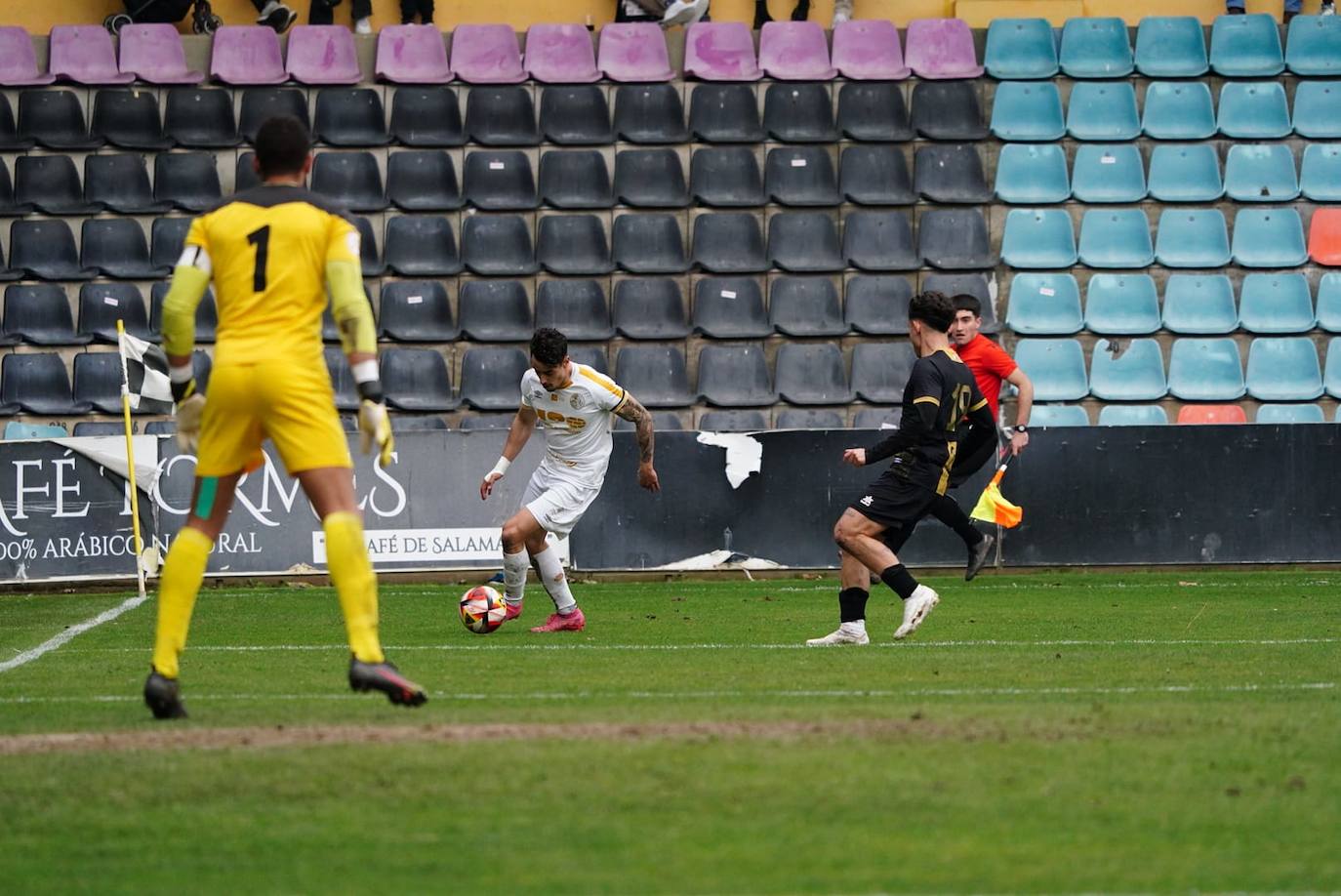 Las mejores imágenes de la victoria del Salamanca UDS frente al Atlético Bembibre