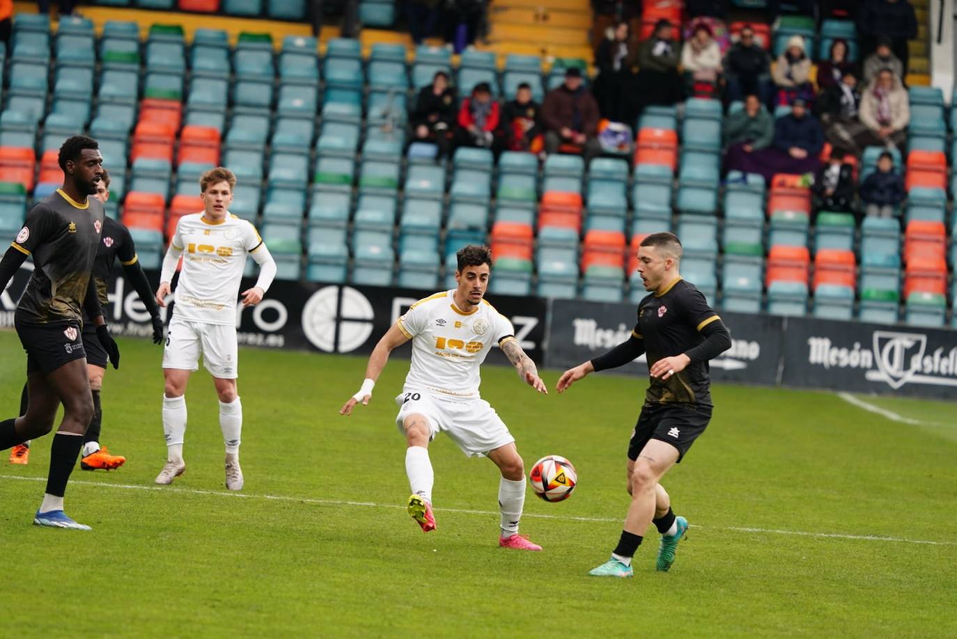 Las mejores imágenes de la victoria del Salamanca UDS frente al Atlético Bembibre