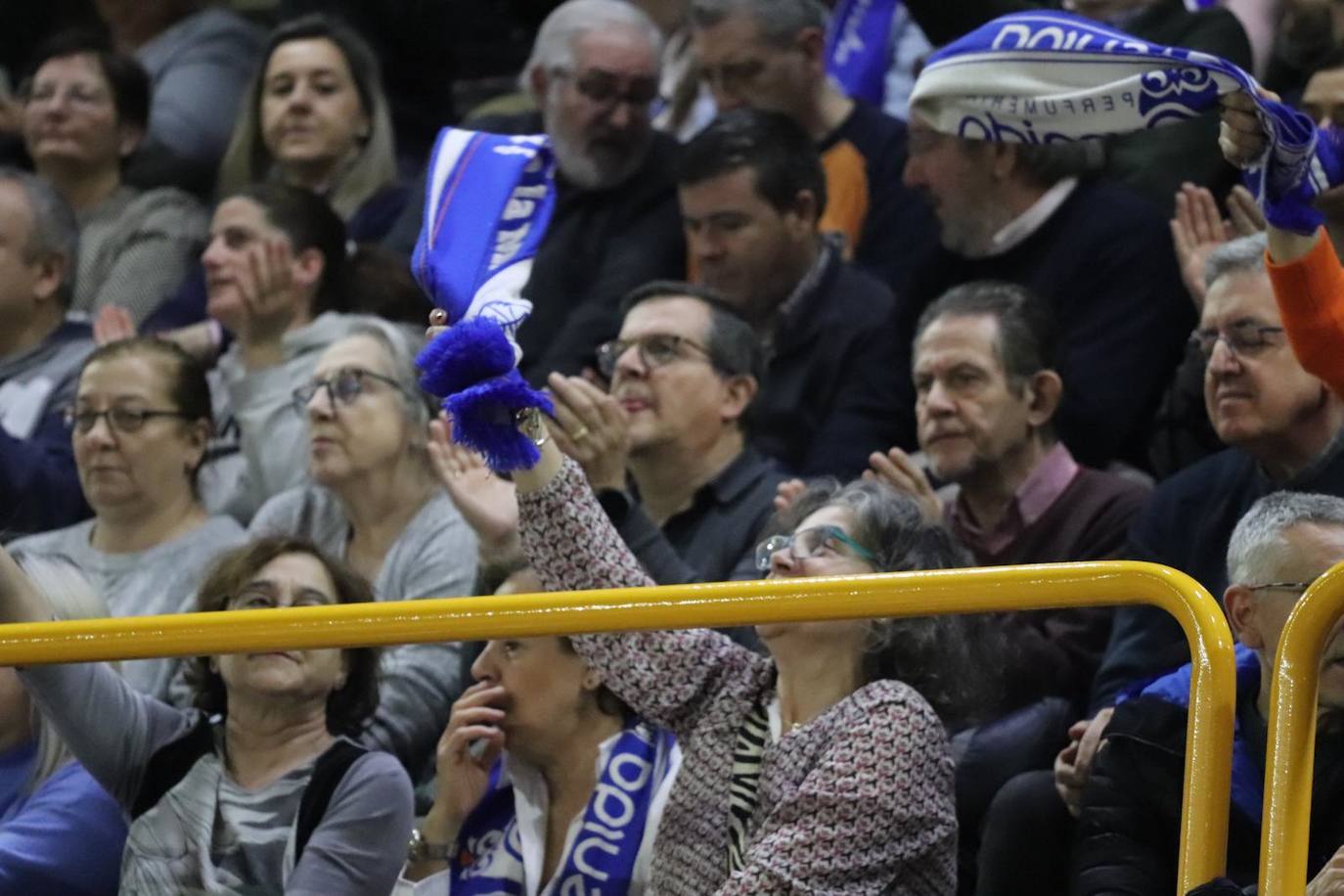 Lleno absoluto en Würzburg: búscate en la grada en el partido contra el Fenerbahce