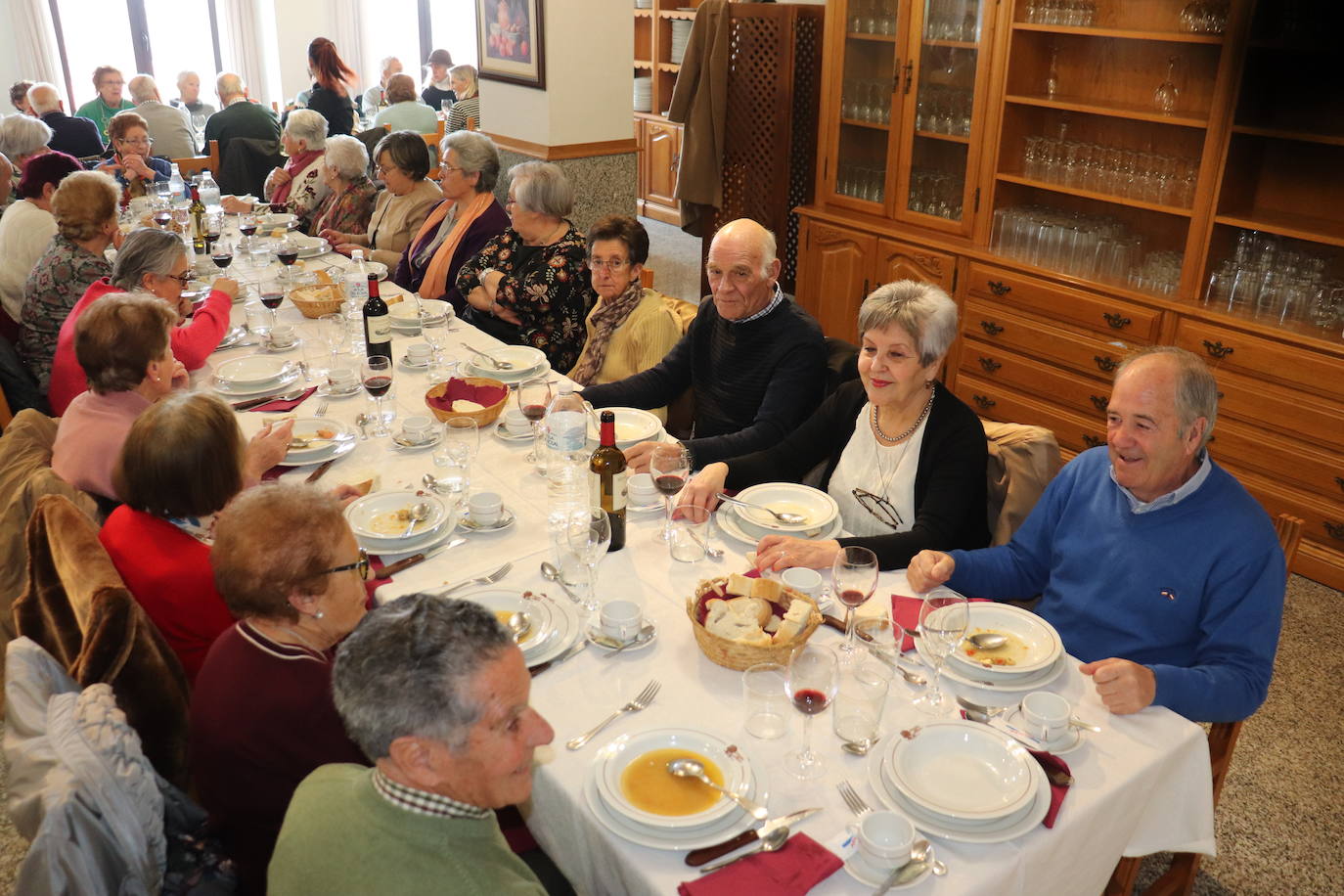 Multitudinario encuentro para cumplir años en bisiesto