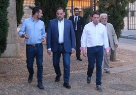 El exministro José Luis Ábalos, con Luis Tudanca y Fernando Pablos, en Salamanca.