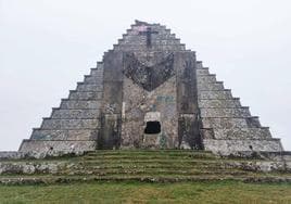 Imagen de la Pirámide de los Italianos.