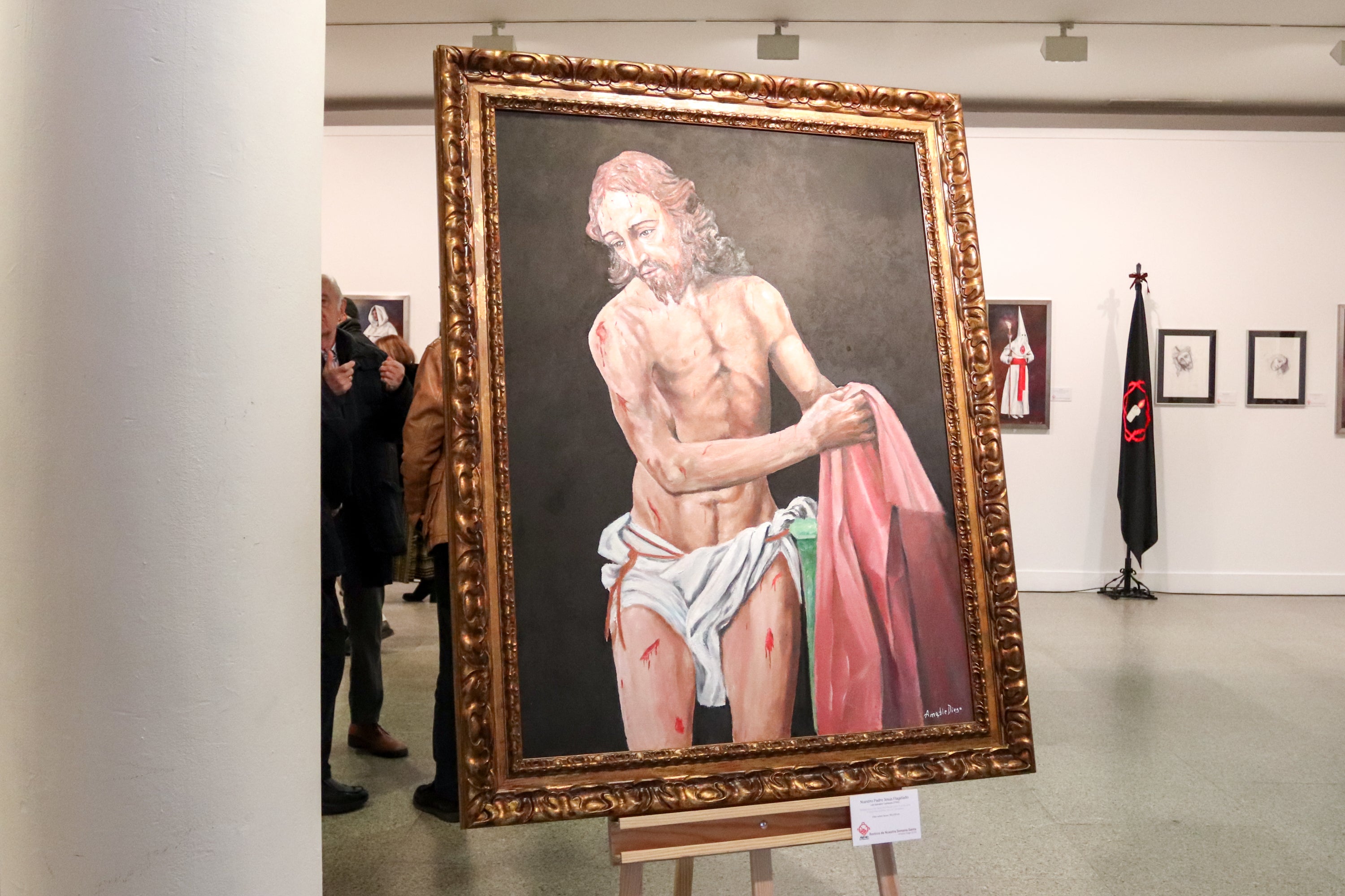 La Pasión salmantina reluce en el Palacio de Congresos con una muestra de Amable Diego