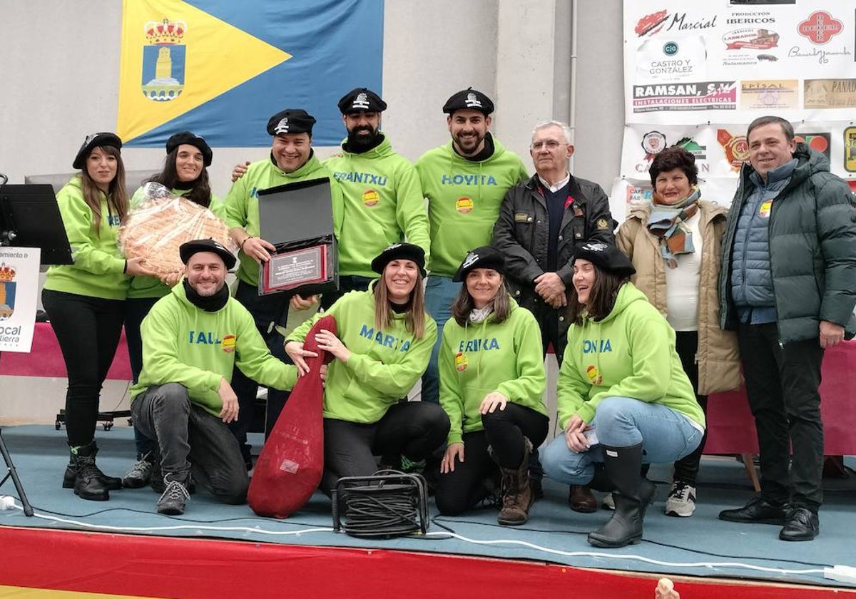 Berrocal de Salvatierra disfruta de su matanza contra viento y marea