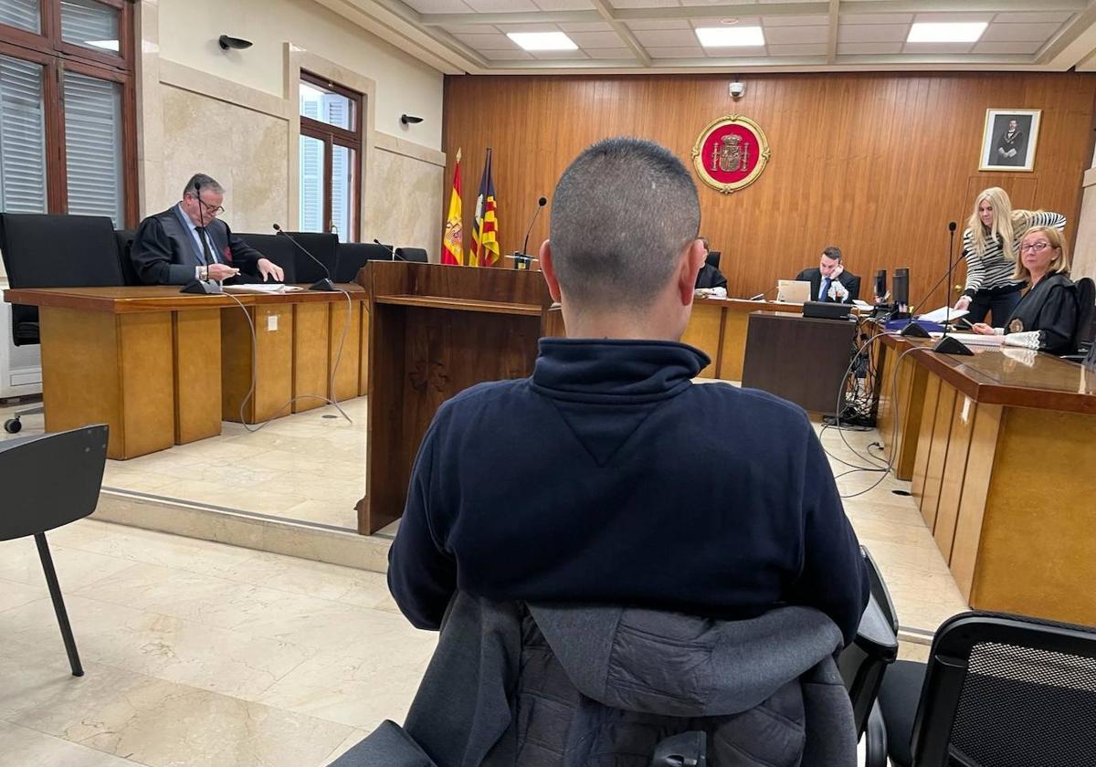 El hombre condenado por agresión sexual y coacciones a su ex.