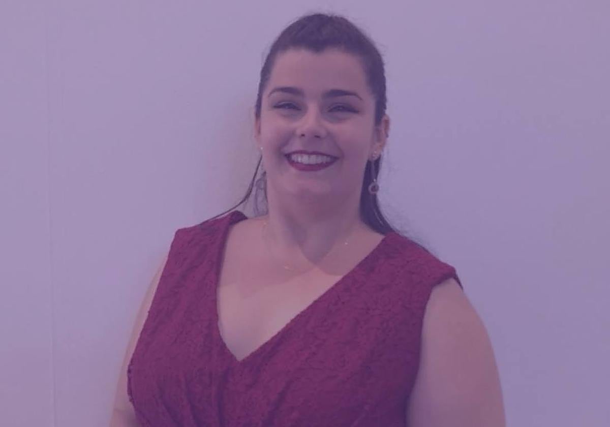 Carmen Larios ganó el XIX Certamen Nuevas Voces de Sevilla.