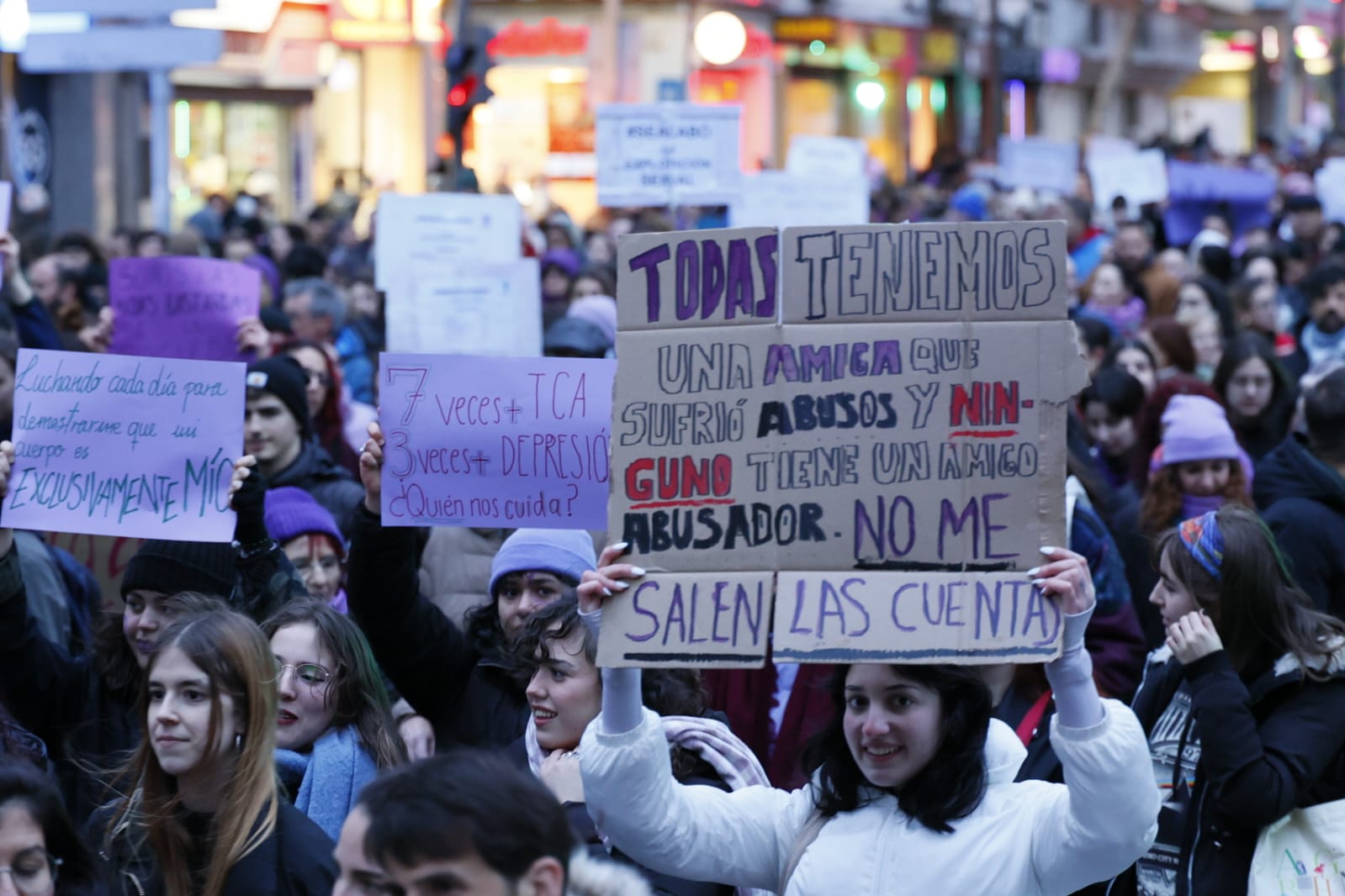 2.000 personas reivindican el Día Internacional de la Mujer en Salamanca