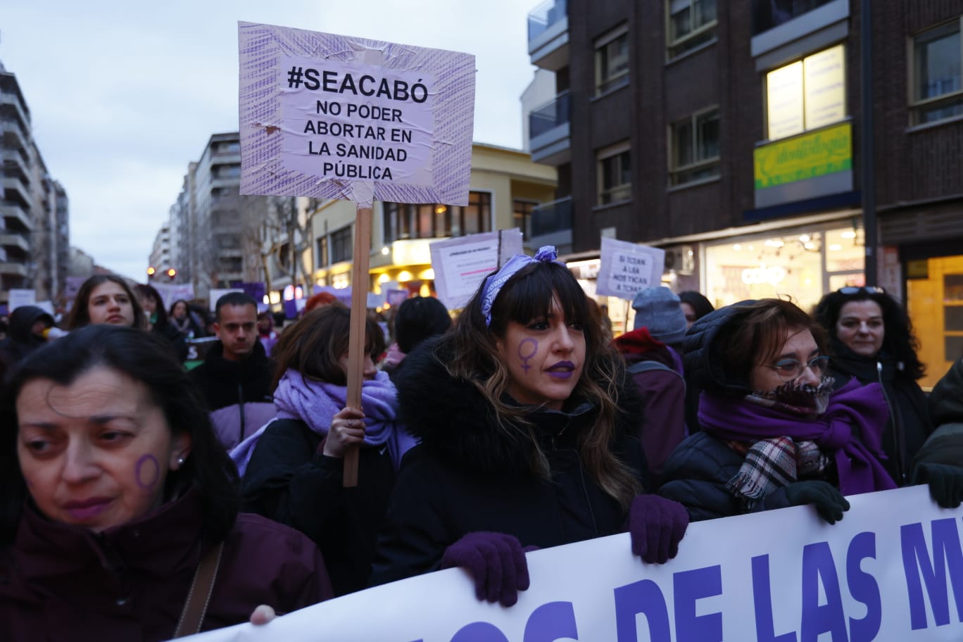 2.000 personas reivindican el Día Internacional de la Mujer en Salamanca