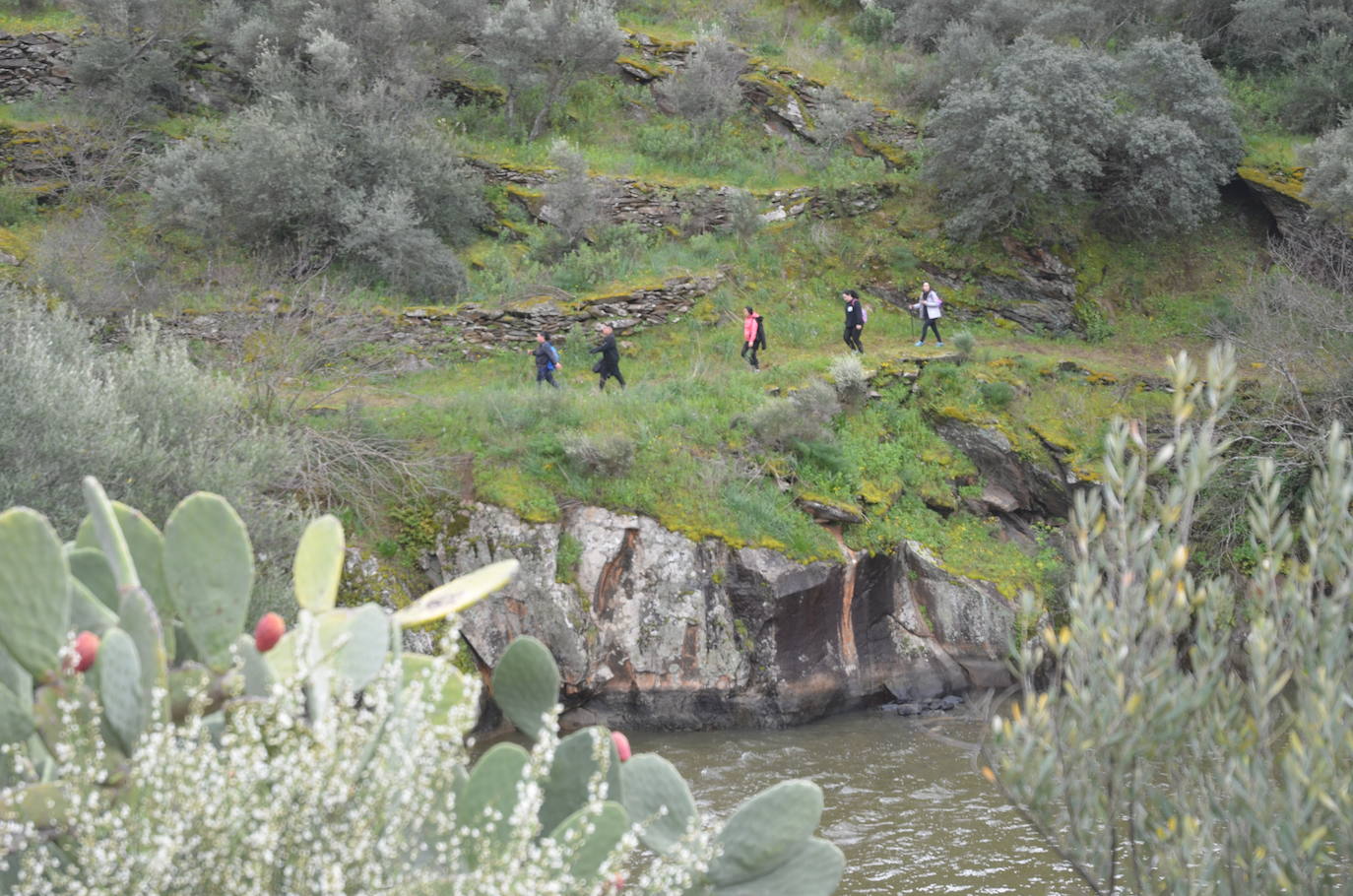 La lluvia respeta los rincones más bellos de la XXVIII Marcha Arribes del Duero