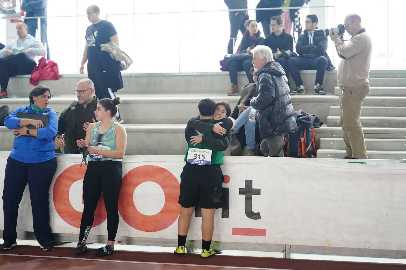 El Nacional sub 20 short track termina en Salamanca con doble récord de España en los 60 metros