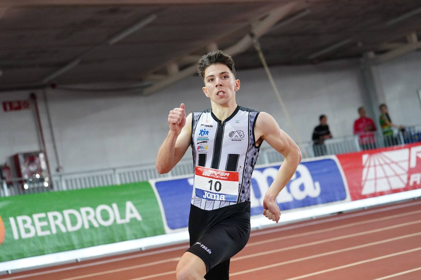 El Nacional sub 20 short track termina en Salamanca con doble récord de España en los 60 metros