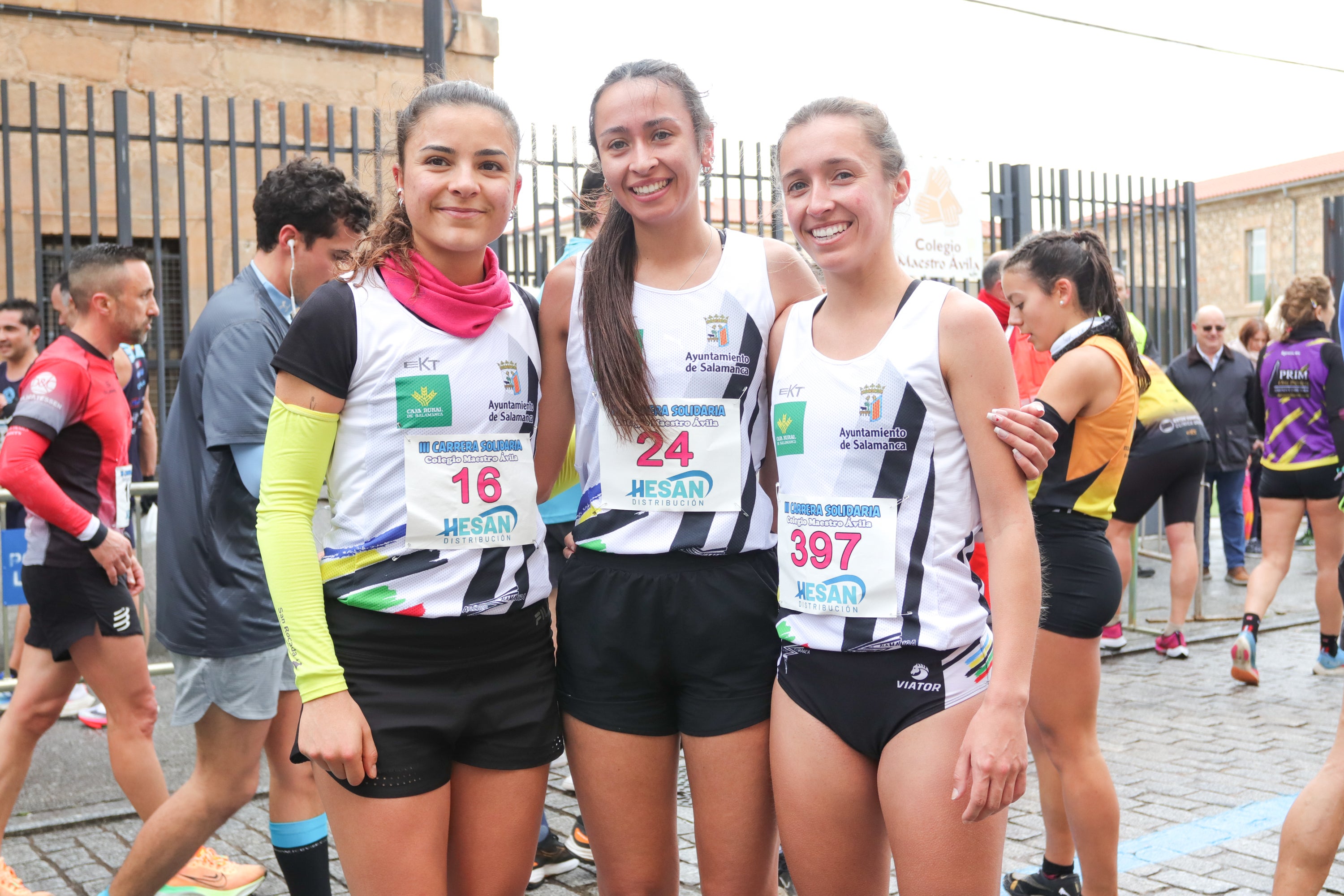 Yanis Sánchez y Lucía Corral vencen en la III Carrera Solidaria del Maestro Ávila