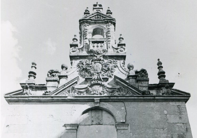 Iglesia Vieja de Pizarrales.