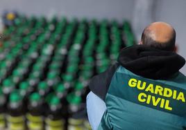 Dos detenidos por vender aceite de oliva fraudulento en Cáceres