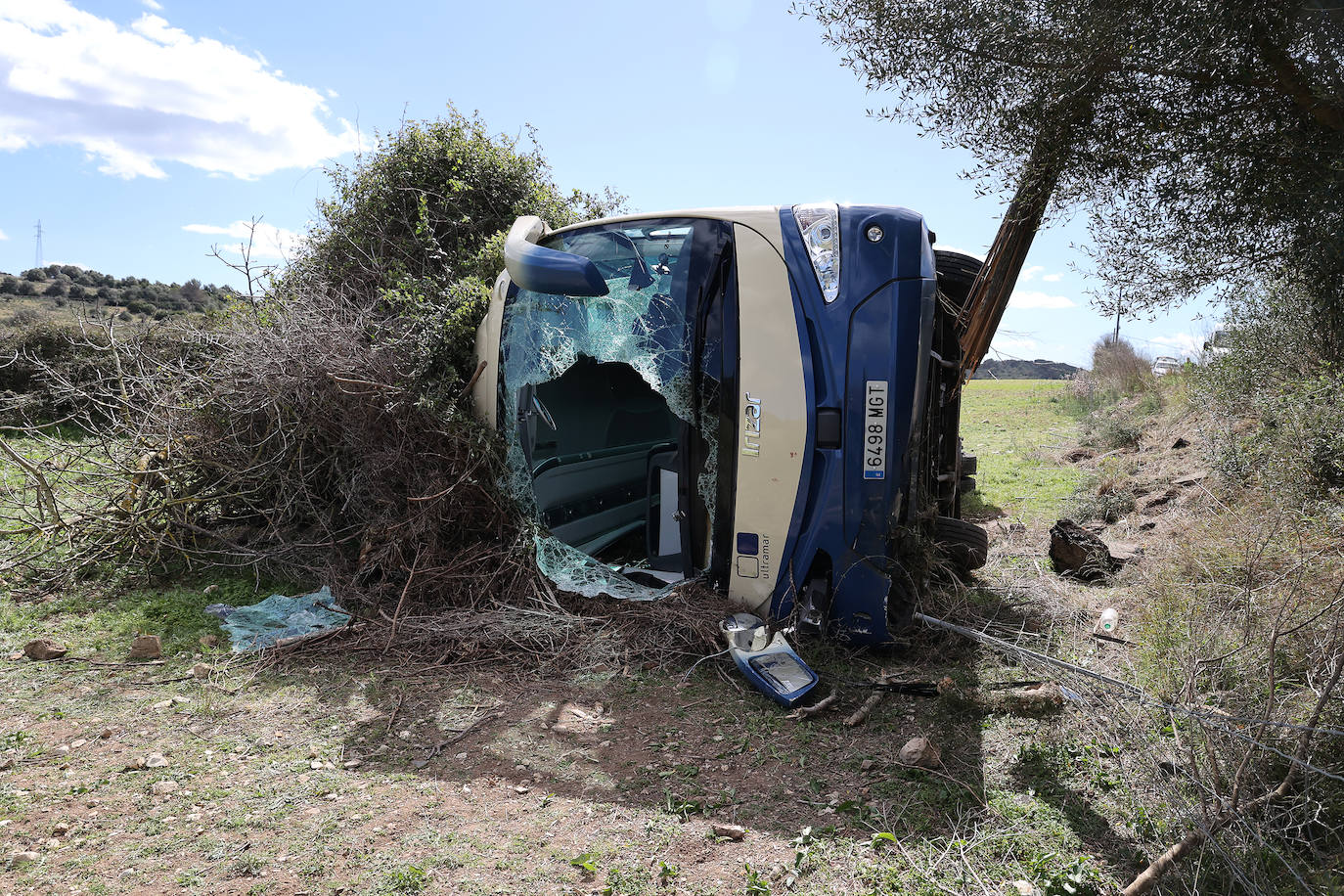 Así quedó el autobús del Imserso siniestrado en el que resultaron heridos cuatro salmantinos