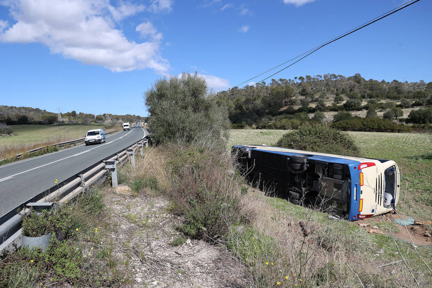 Así quedó el autobús del Imserso siniestrado en el que resultaron heridos cuatro salmantinos